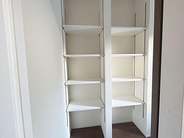 大容量の収納スペースで、住空間もスッキリ広々。 