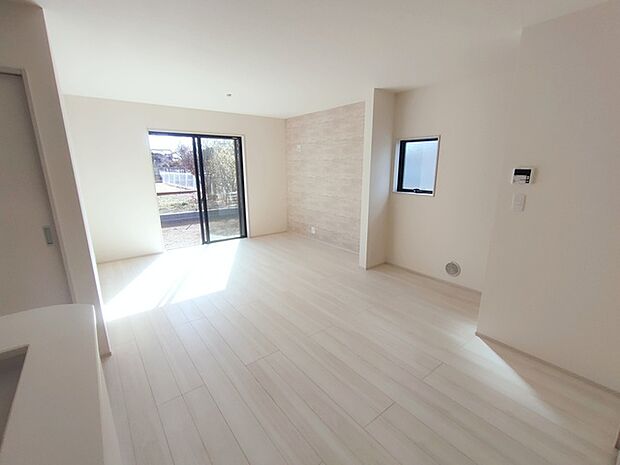 開放感と採光にこだわった、18帖のＬＤＫ。 