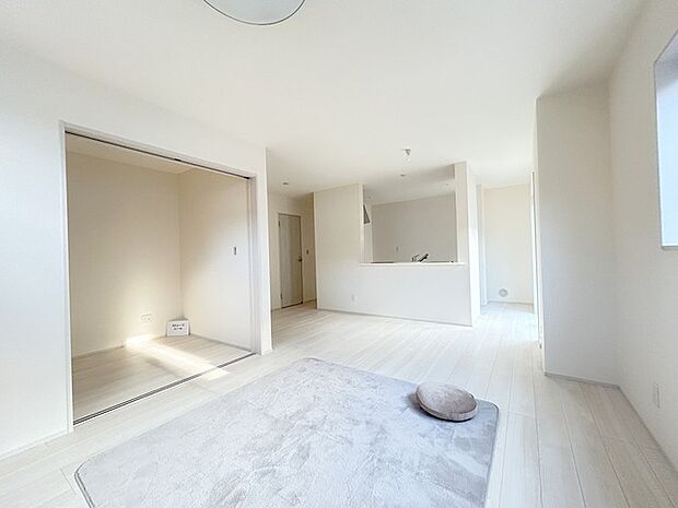 朝から日差しいっぱい、 早起きしたくなるＬＤＫ。 