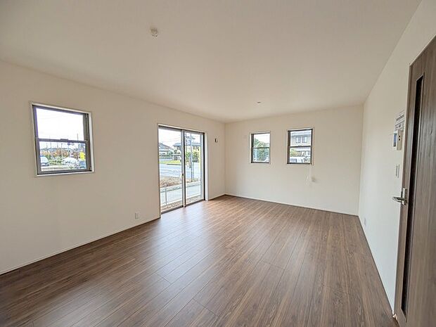 開放感と採光にこだわったLDK。