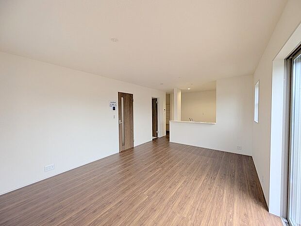 開放的なこの空間がお客様をお出迎えします。 