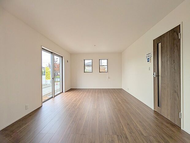 朝から日差しいっぱい、 早起きしたくなるLDK。