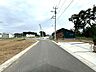 外観：車の通りも少ない閑静な住宅地。子育てにも、第二の人生にも。 