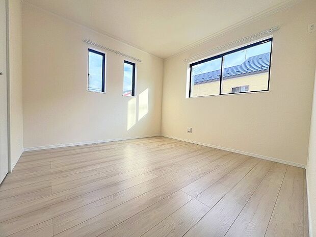 完成済み、実物をじっくりチェックできます。