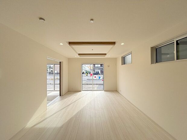 開放的なこの空間がお客様をお出迎えします。LDK17帖。