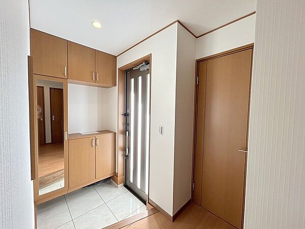 リフォーム工事完了しています。現地で仕上がりをご覧ください。