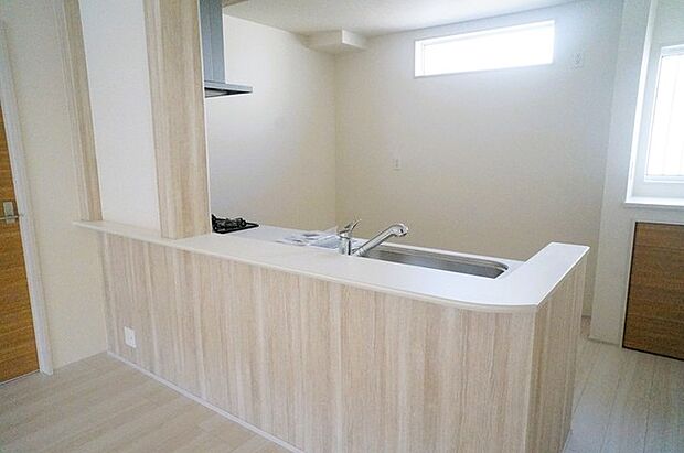 出来上がった料理をパートナーさんが運ぶなど、共同家事の時間が増えるかも。