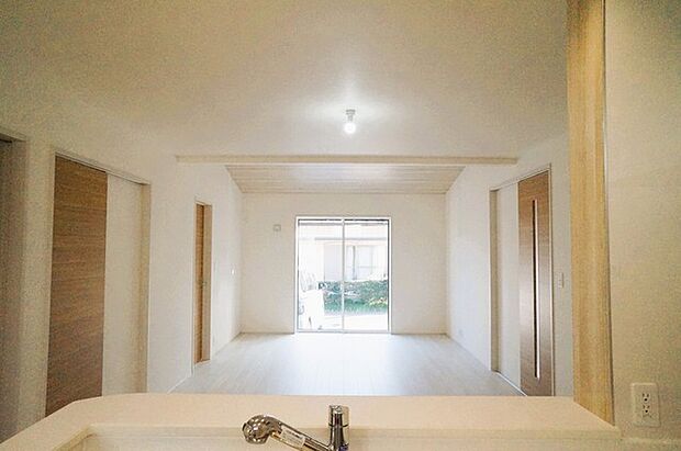 快適性とゆとりをデザインしたリビングは、広々した20帖。