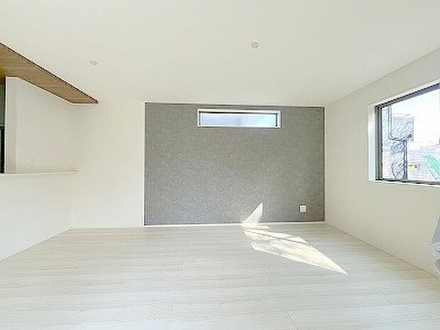 アクセントクロスが際立つＬＤＫ空間。 