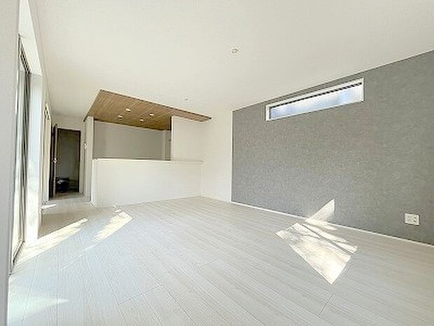 リビングは家具の配置も思いのまま。自由度が高い設計です。 