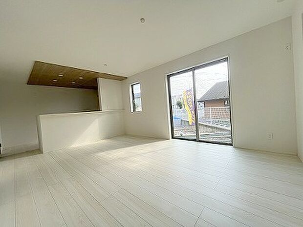 開放感と採光にこだわった、16帖のＬＤＫ。 