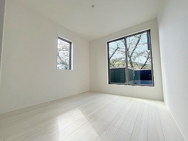 子供部屋には丁度良い洋室。サイズは5.25帖。 