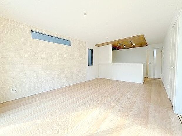 リビングは家具の配置も思いのまま。自由度が高い設計です。