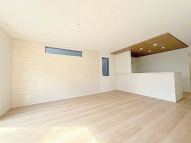 ご家族みんながゆったりくつろげる広々リビング。 