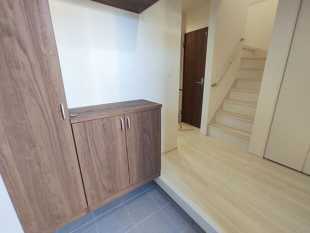 完成済み、実物をじっくりチェックできます。