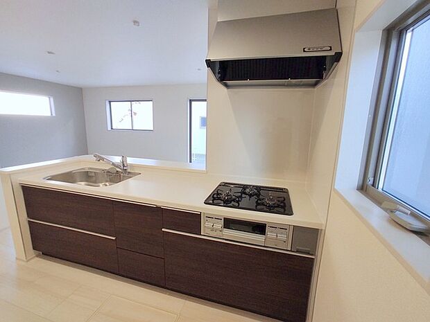 お料理を効率的に、楽しく。あったらいいなをかなえてくれるシステムキッチン。