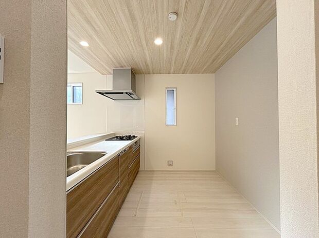 お料理を効率的に、楽しく。あったらいいなをかなえてくれるシステムキッチン。