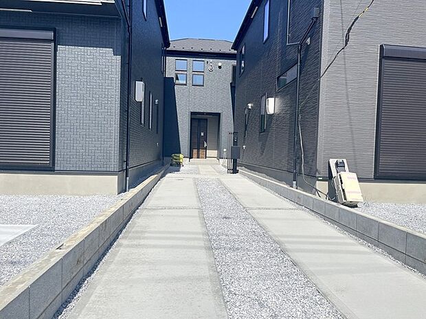 縦並びですが、2台駐車可能なスペースを確保済み。