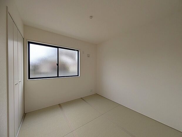 お子様にとっていいお昼寝空間になる和室は、ぜひリビングのお隣で。 