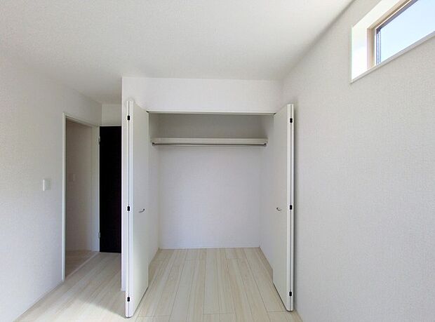 たっぷり収納で、お部屋の中はいつもキレイに片付きそうですね。