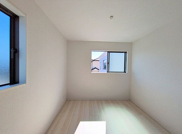 完成済み、実物をじっくりチェックできます。 