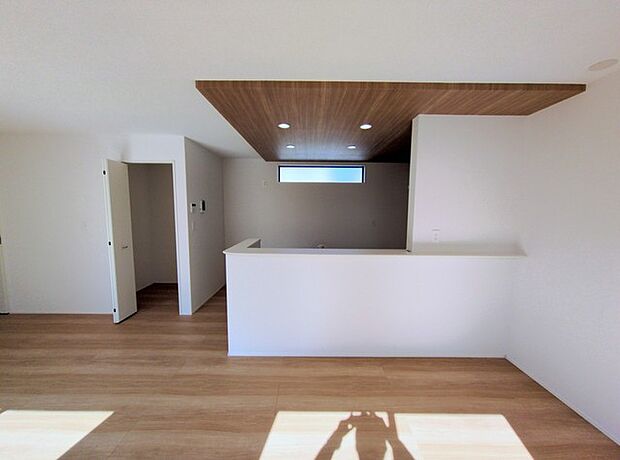 家族が自然に集りそうな広さが魅力のLDK。