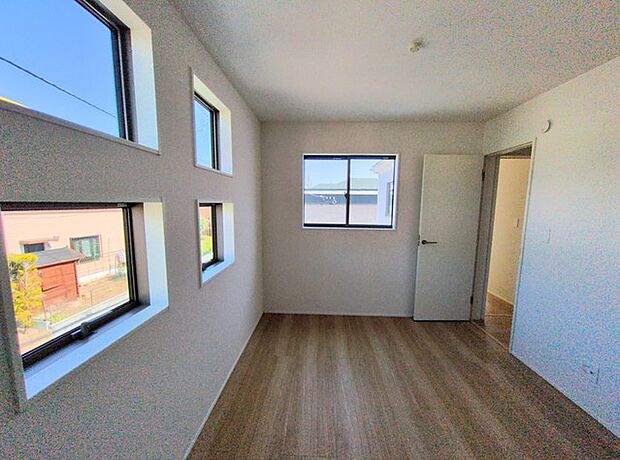子供部屋には丁度良い洋室。サイズは5.43帖。