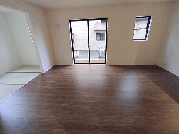 家族団らんの時間も増えそうな、くつろぎのLDK。