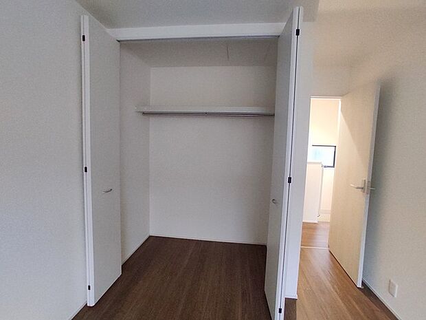 部屋ごとに設けた収納は、住みやすさへのこだわり。