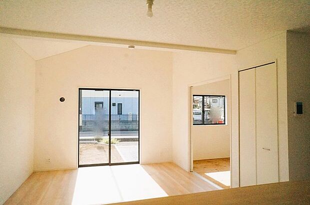 朝から日差しいっぱい、 早起きしたくなるＬＤＫ。 