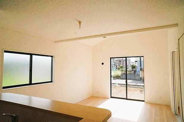 開放感と採光にこだわった、16.5帖のLDK。