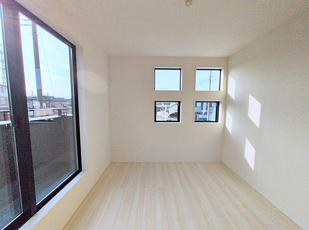 この部屋だれの部屋にしようかな、なんて会話を現地で楽しんでください。