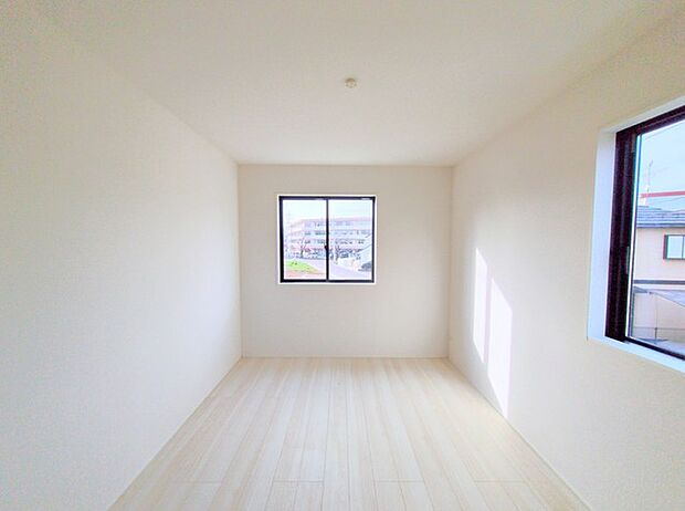 子供部屋には丁度良い洋室。サイズは6帖。