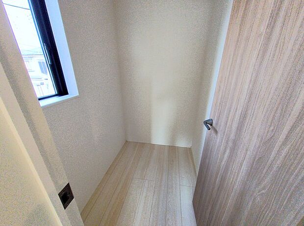 こちらはＳ（サービスルーム）表記のお部屋。見た目や使い方は通常の洋室と同じです。 