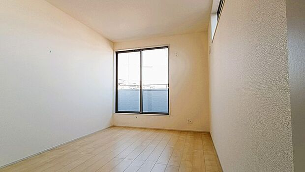 完成済み、実物をじっくりチェックできます。