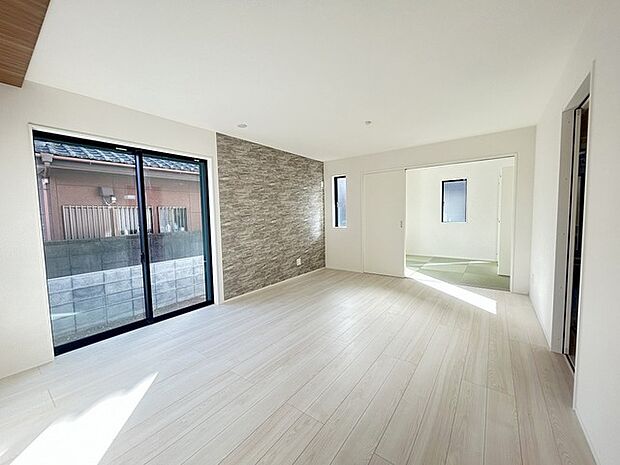 快適性とゆとりをデザインしたリビングは、広々した16帖。