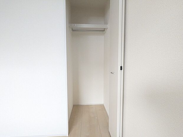 部屋ごとに設けた収納は、住みやすさへのこだわり。