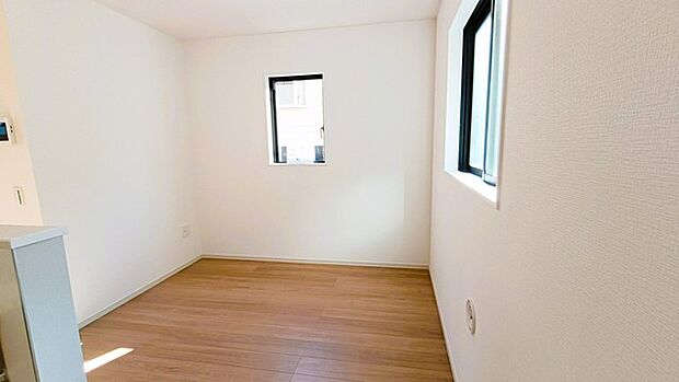 完成済み、実物をじっくりチェックできます。 