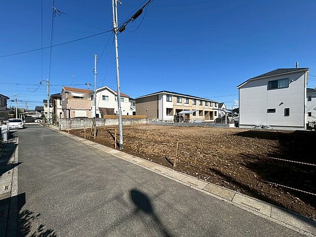 基礎から完成済みの住まいまで、各工程をご確認いただけます。 