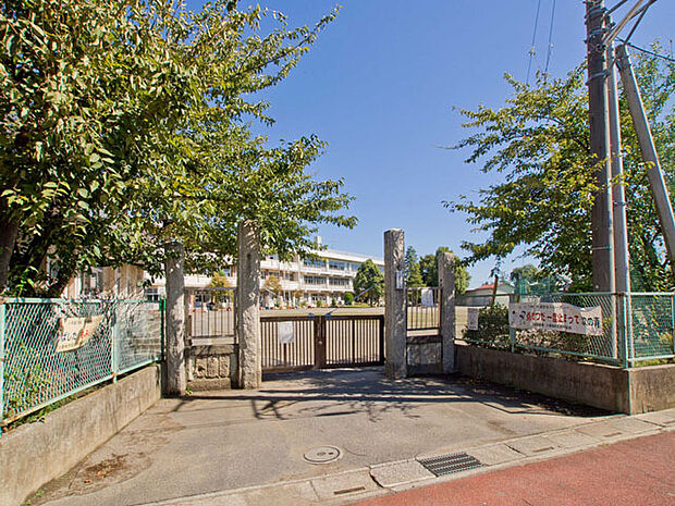 久喜市立菖蒲小学校(610m)