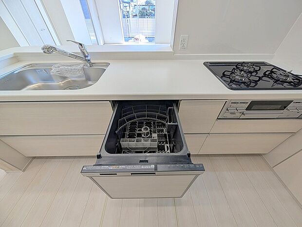 食器洗乾燥機付き、忙しい生活をサポートします。