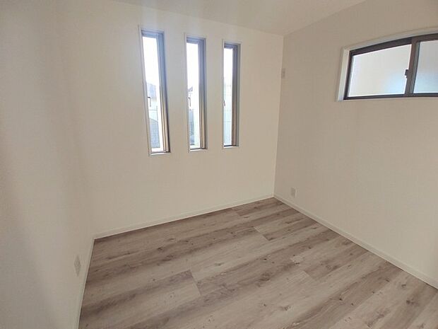 子供部屋には丁度良い洋室。