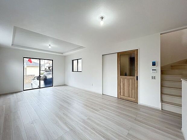 家族が自然に集りそうな広さが魅力のLDK。