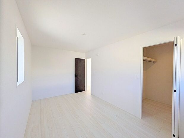 完成済み、実物をじっくりチェックできます。 