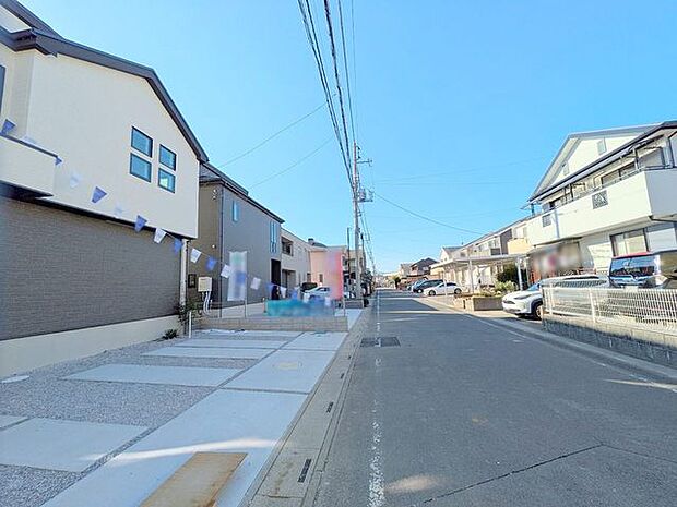 道路は6ｍになると駐車の際の停めやすさがかなり違ってきます。 