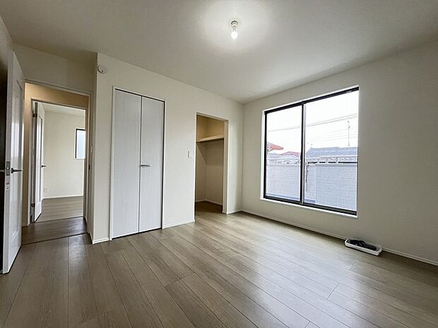 2階部分のお部屋の日当たりは、ご覧の通り明るいです。