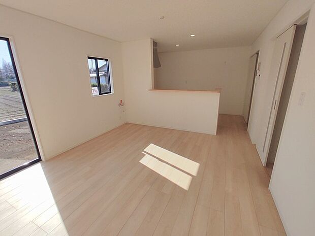 家族団らんの時間も増えそうな、くつろぎのLDK。