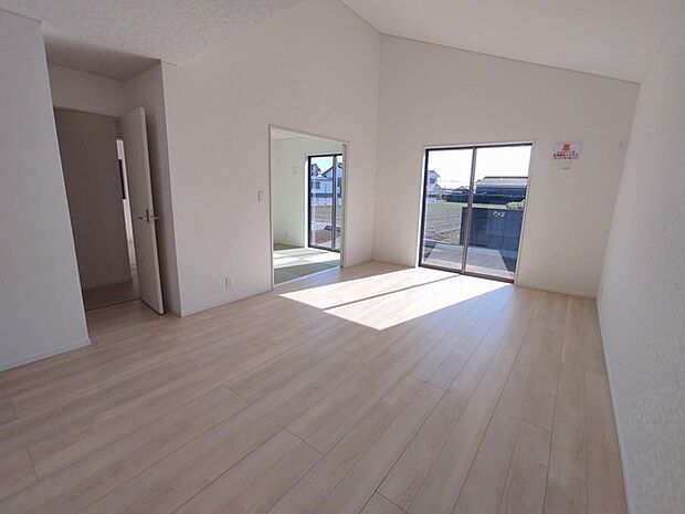 開放感と採光にこだわったLDK。