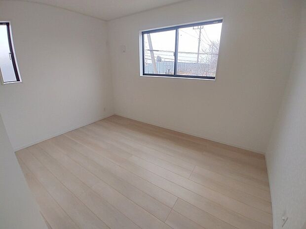 子供部屋には丁度良い洋室。