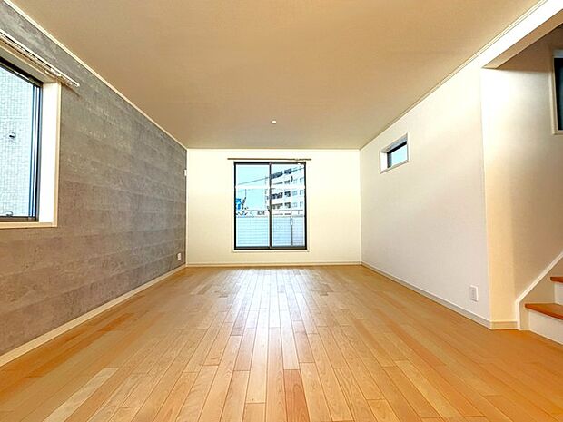 リビングは家具の配置も思いのまま。自由度が高い設計です。